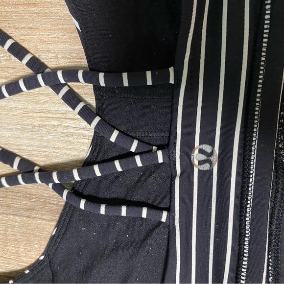 LULULEMON Free Tô Be Bra - Picture 7 of 9